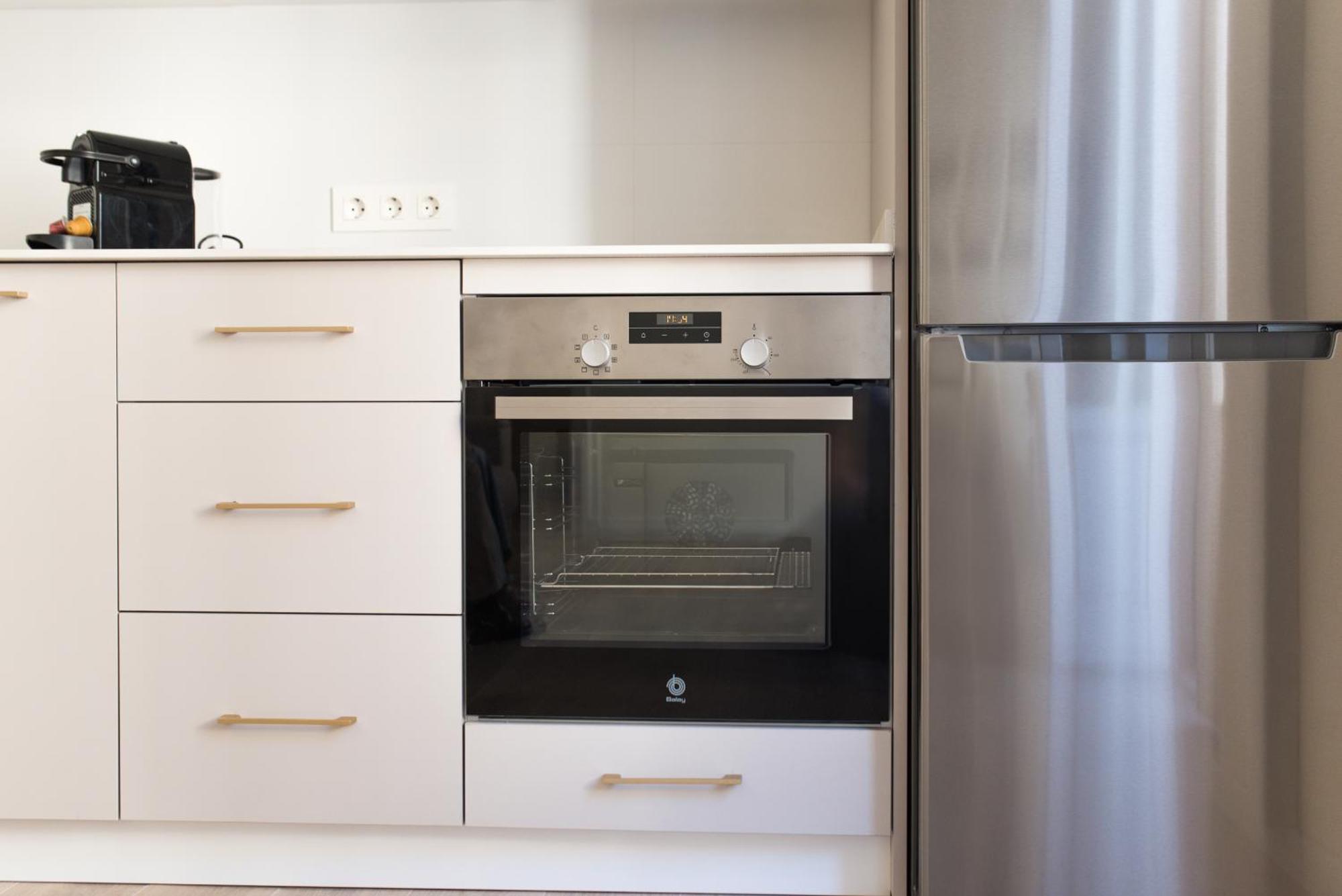 Victoria Apartment City Center Малага Экстерьер фото